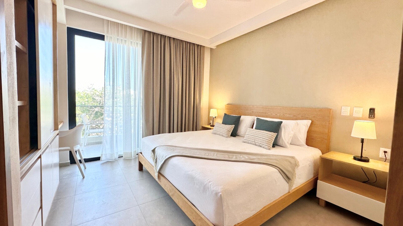 1 Bedroom (Closed Bedroom)